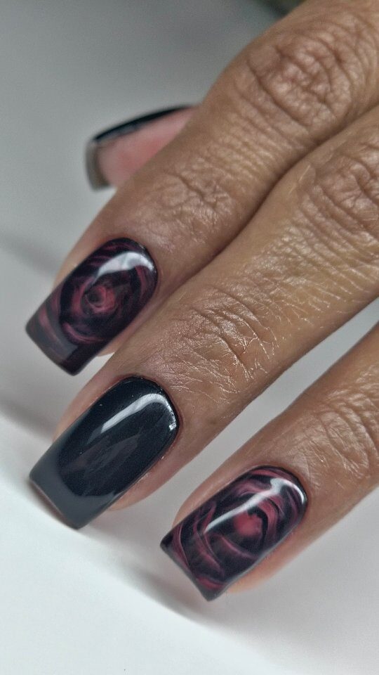 Instagram post from beautybreezenails. This post is in position 2.